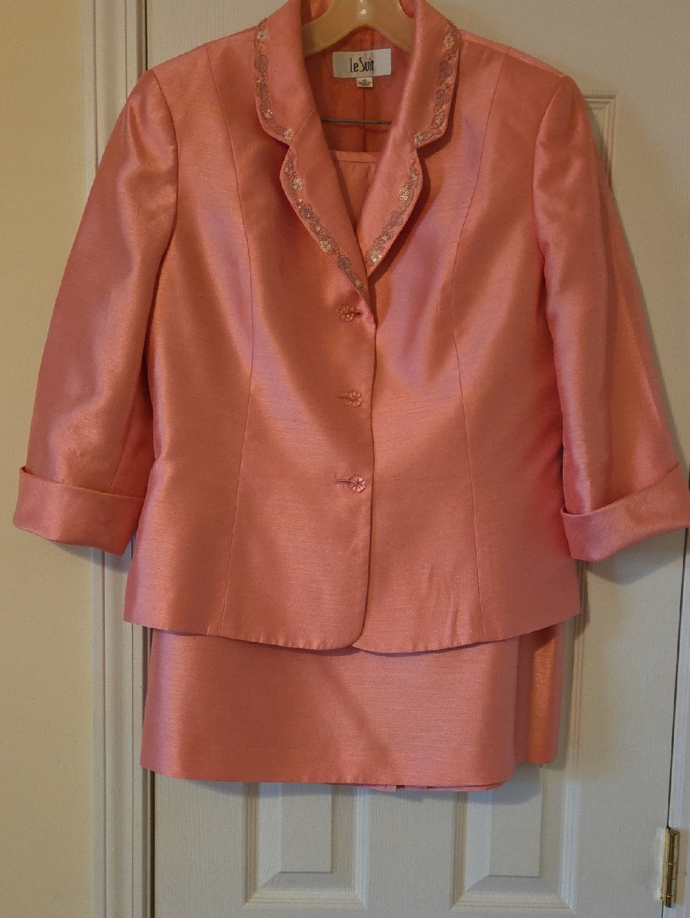 LeSuit Dressy Suit